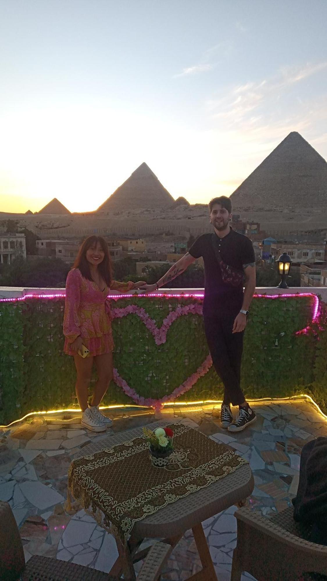 Pyramids Show Hotel Kafret el-Gabal المظهر الخارجي الصورة