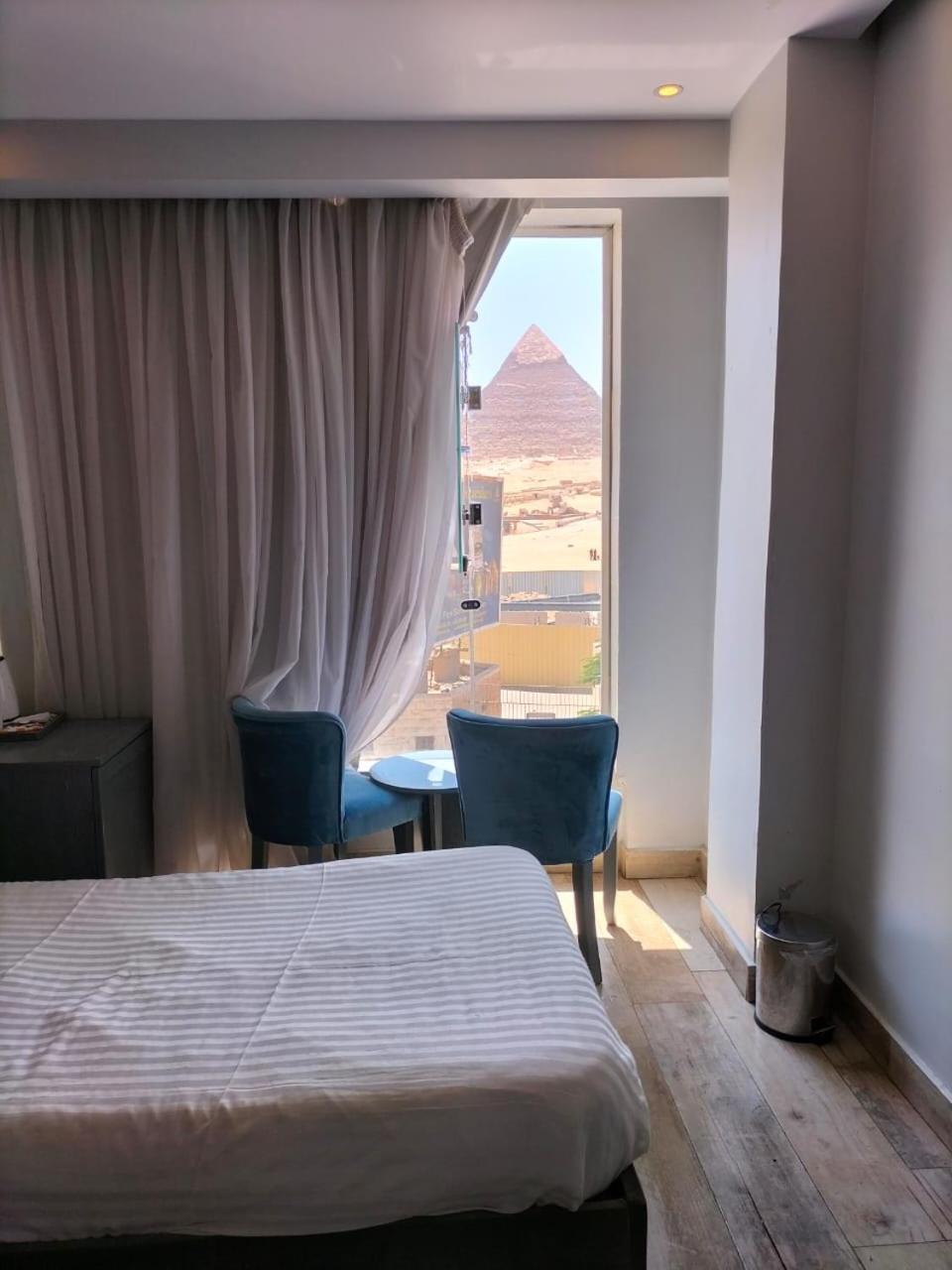 Pyramids Show Hotel Kafret el-Gabal المظهر الخارجي الصورة