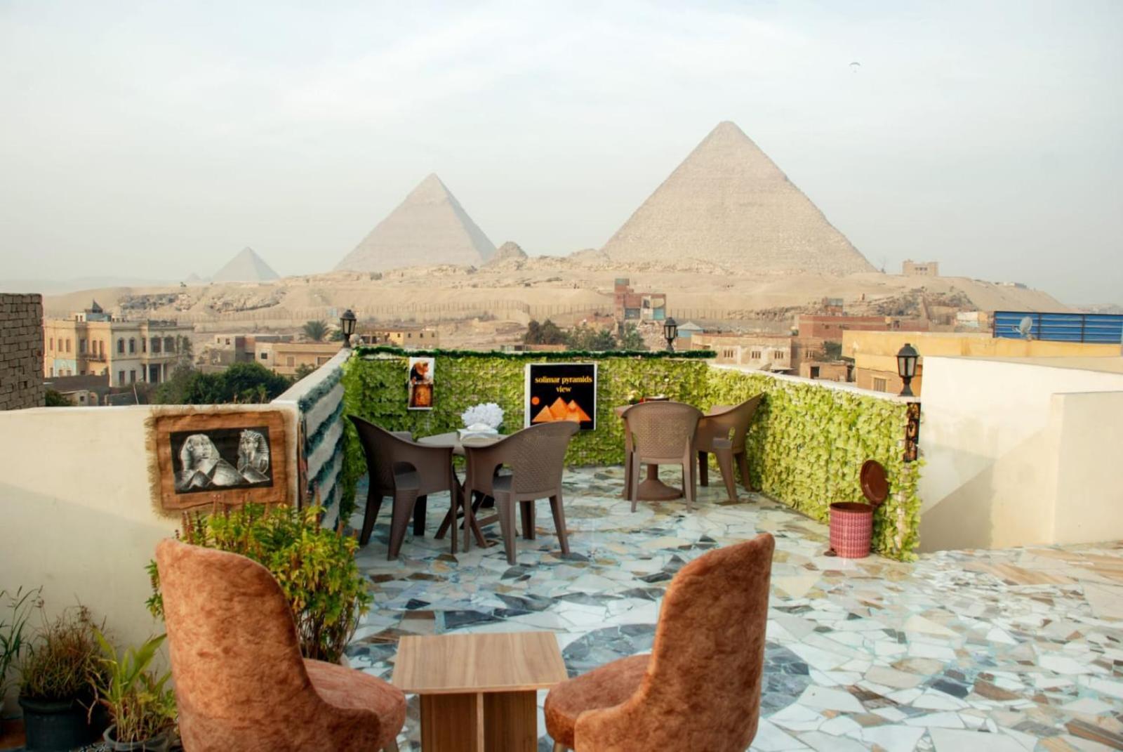 Pyramids Show Hotel Kafret el-Gabal المظهر الخارجي الصورة