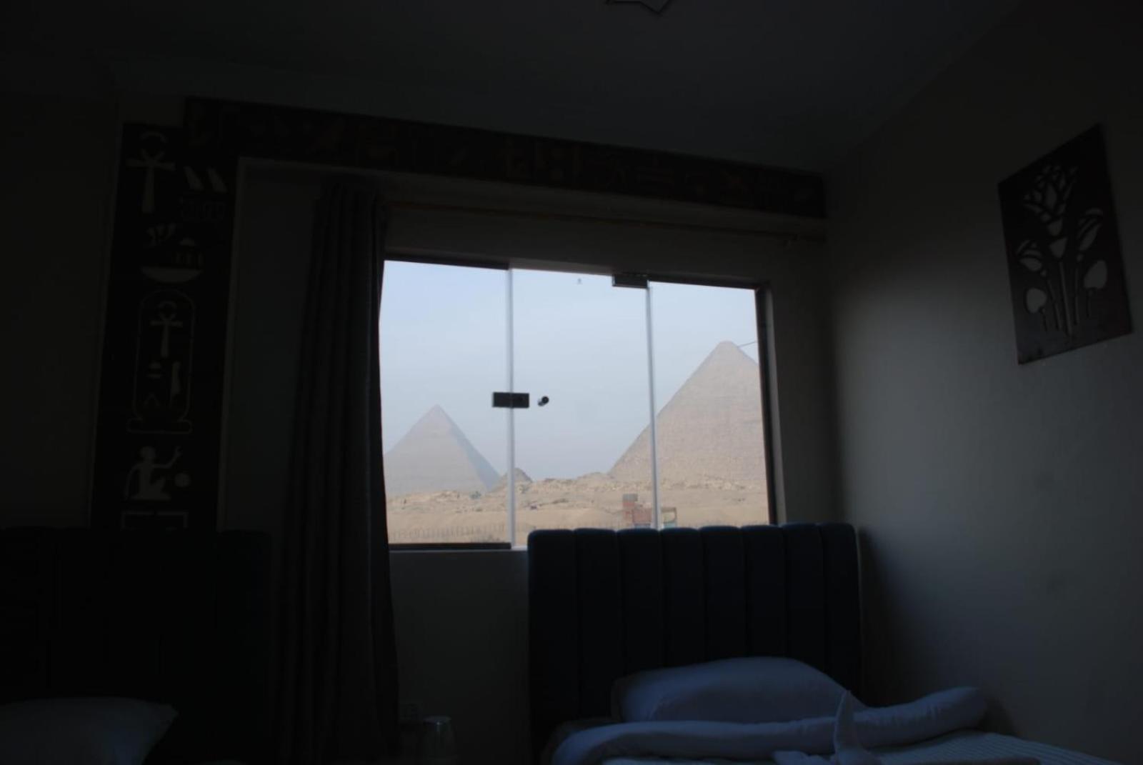 Pyramids Show Hotel Kafret el-Gabal المظهر الخارجي الصورة